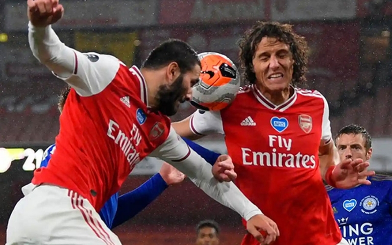 Arsenal 2-1 Chelsea: Pháo thủ xây chắc ngôi đầu nhờ "đặc sản" bóng chết