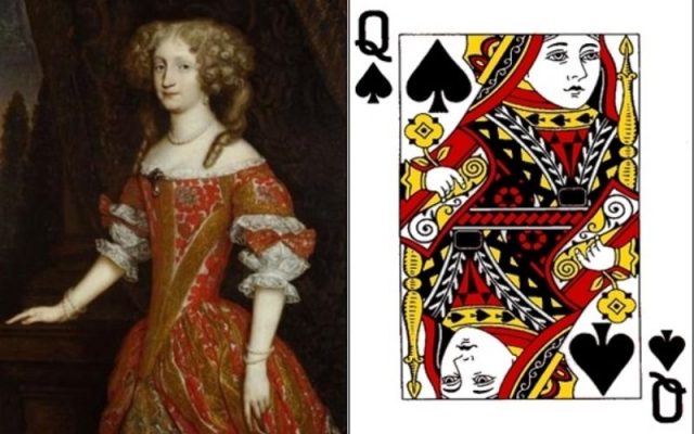 Tại sao các quân bài Q thường đại diện cho những phụ nữ quyền lực?