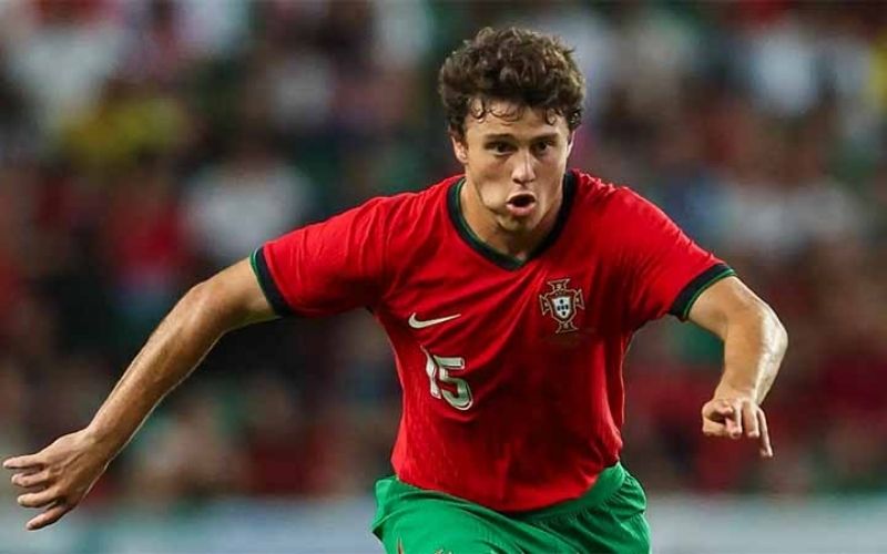 João Neves - Máy quét không biết mệt mỏi của Bồ Đào Nha