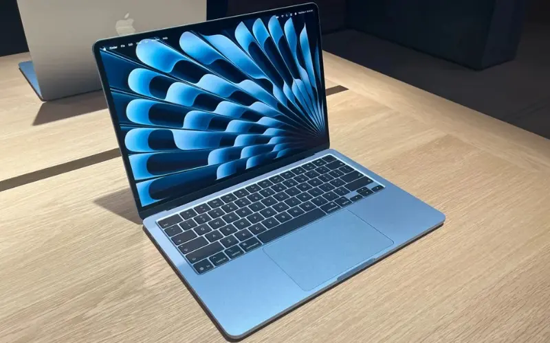 macbook air m5 chính hãng